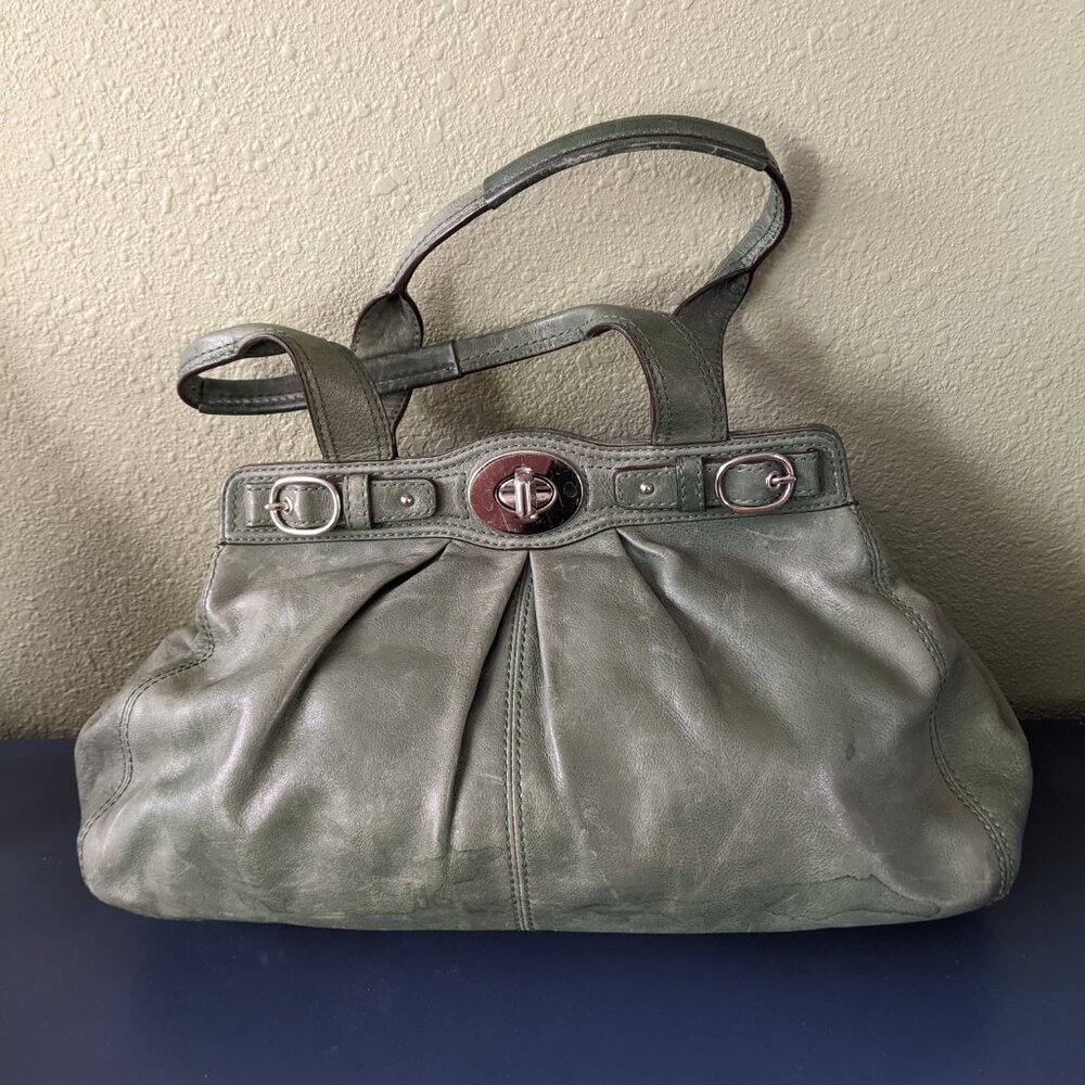 Green leather COACH sholder bag gently used.